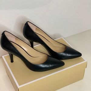 Black Michele Kors heels